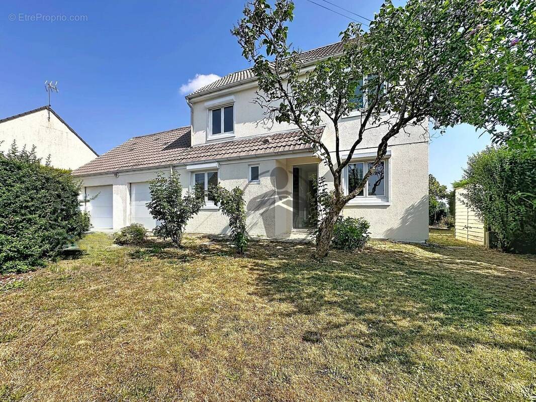 Maison à LESDINS