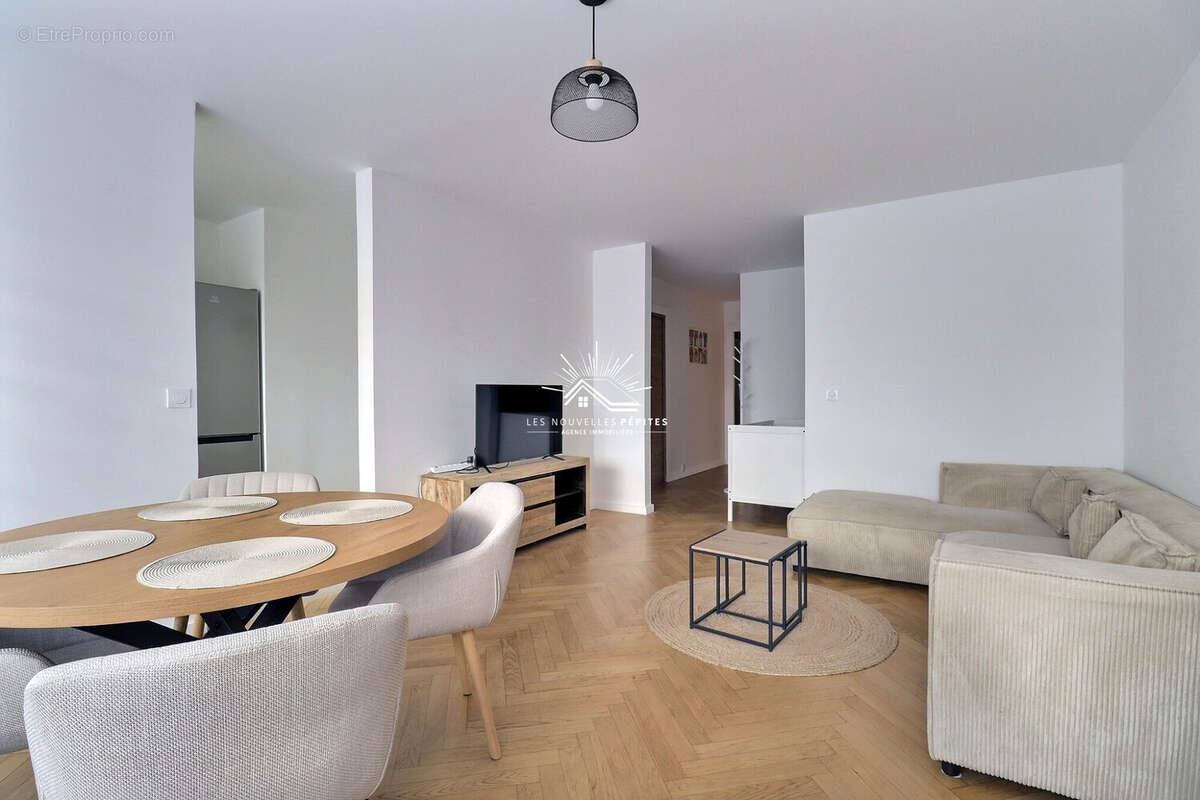 Appartement 81 m² à Roubaix  - photo 2