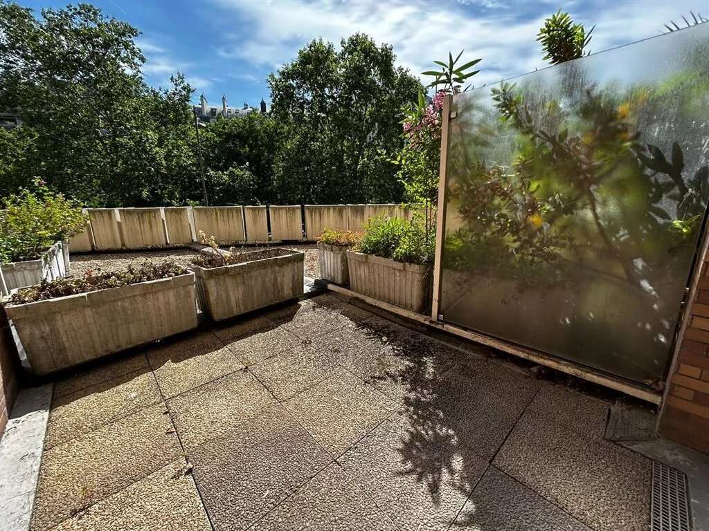 Appartement 71 m² à Paris-11e  - photo 8