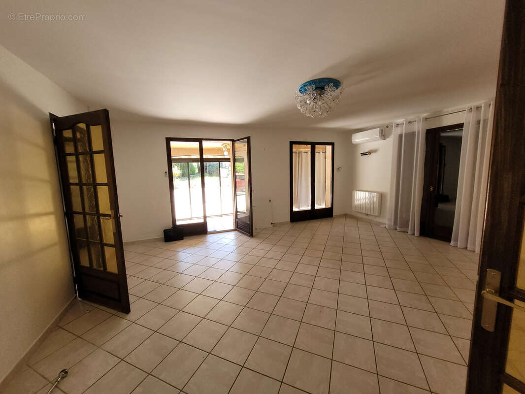 Maison à SALLES-D'AUDE