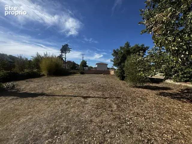 Photo Terrain à Bessieres au prix de 108 000€