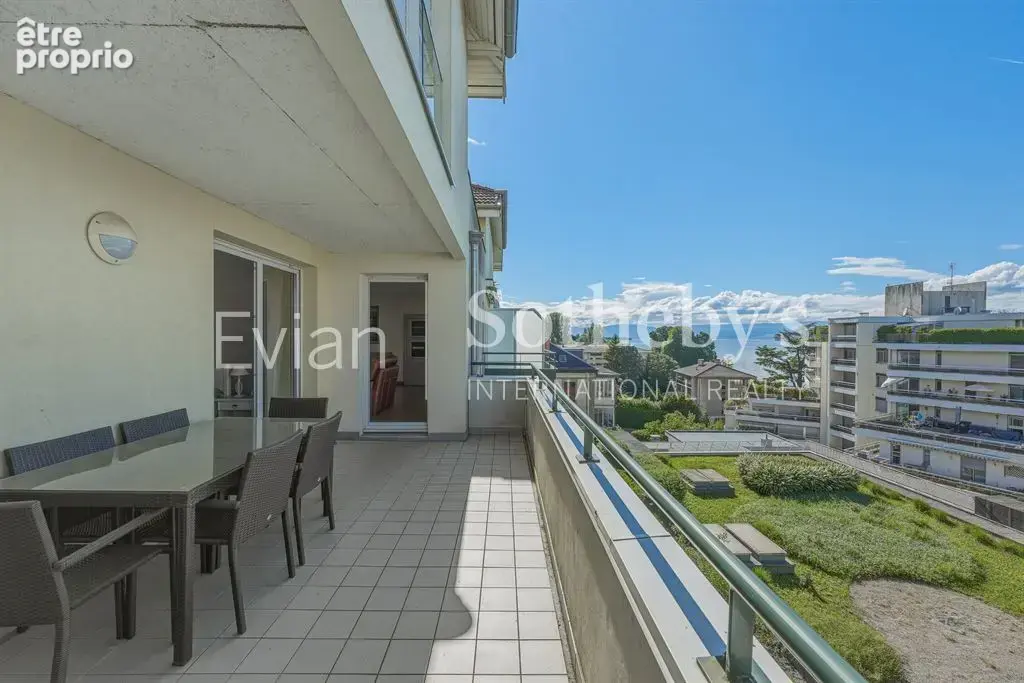Evian centre ville appartement t4 vue lac - photo 17