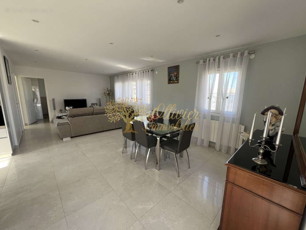 Maison à PONTAULT-COMBAULT