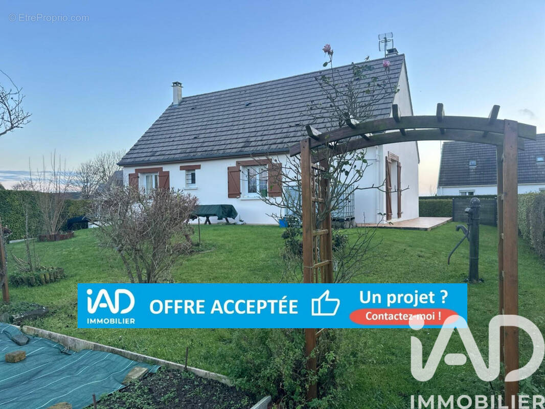 Photo 1 - Maison à PORT-EN-BESSIN-HUPPAIN