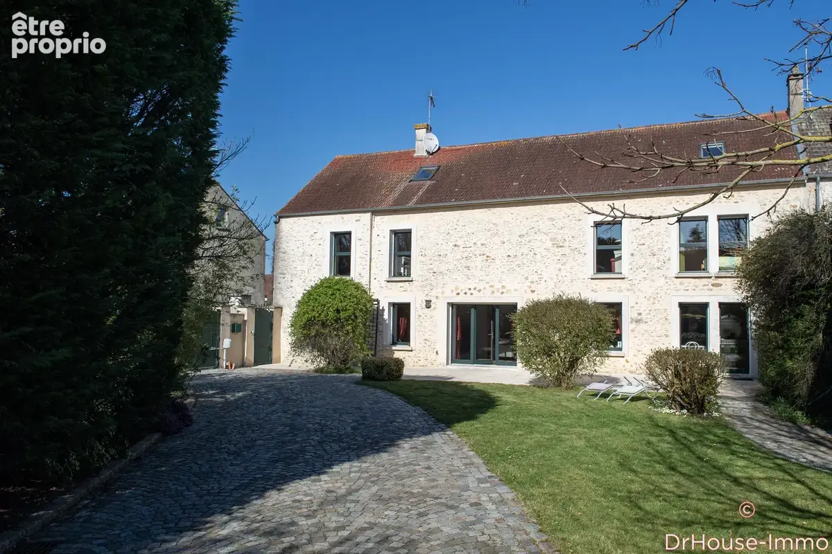 Maison 7 pièces 210 m² à vendre à Thoiry (78770) - photo 48