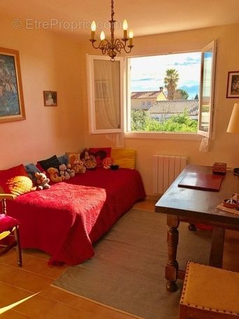 Maison à SAINT-JEAN-LASSEILLE