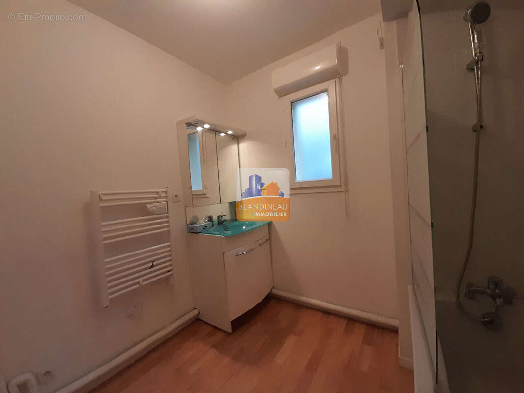 Appartement à BOUGUENAIS