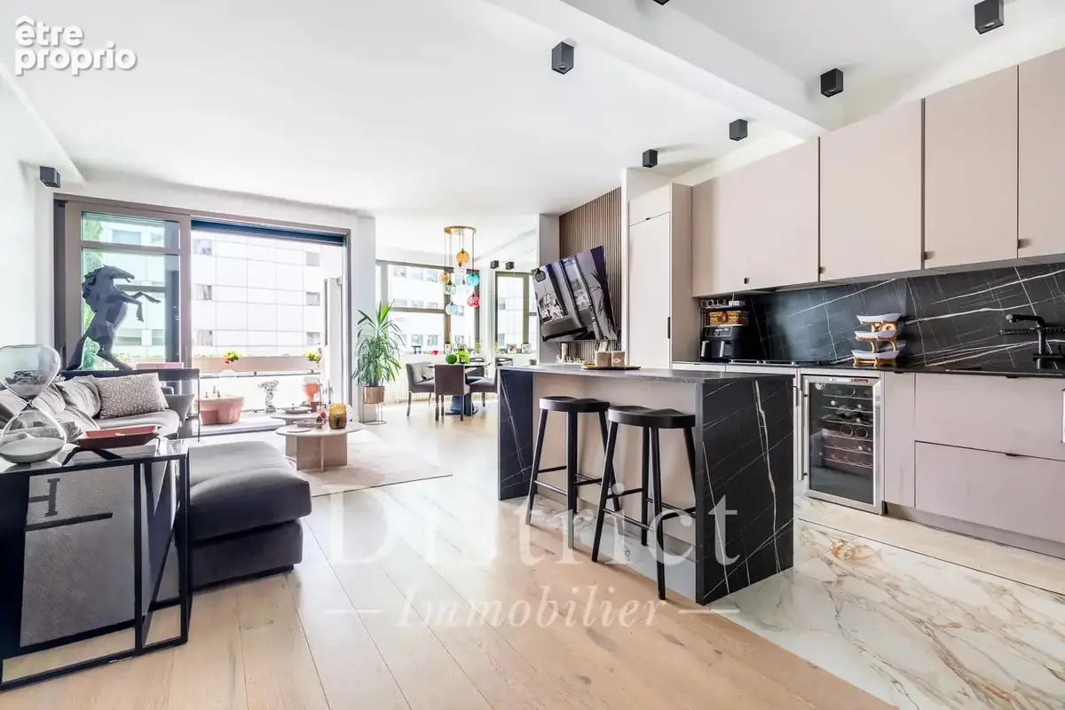 Passy/Ranelagh. 4 pièces de 95m² avec terrasse et parking. - photo 2