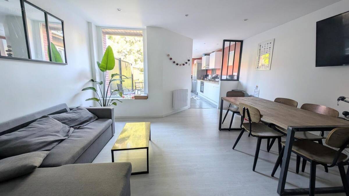 Maison à HELLEMMES-LILLE