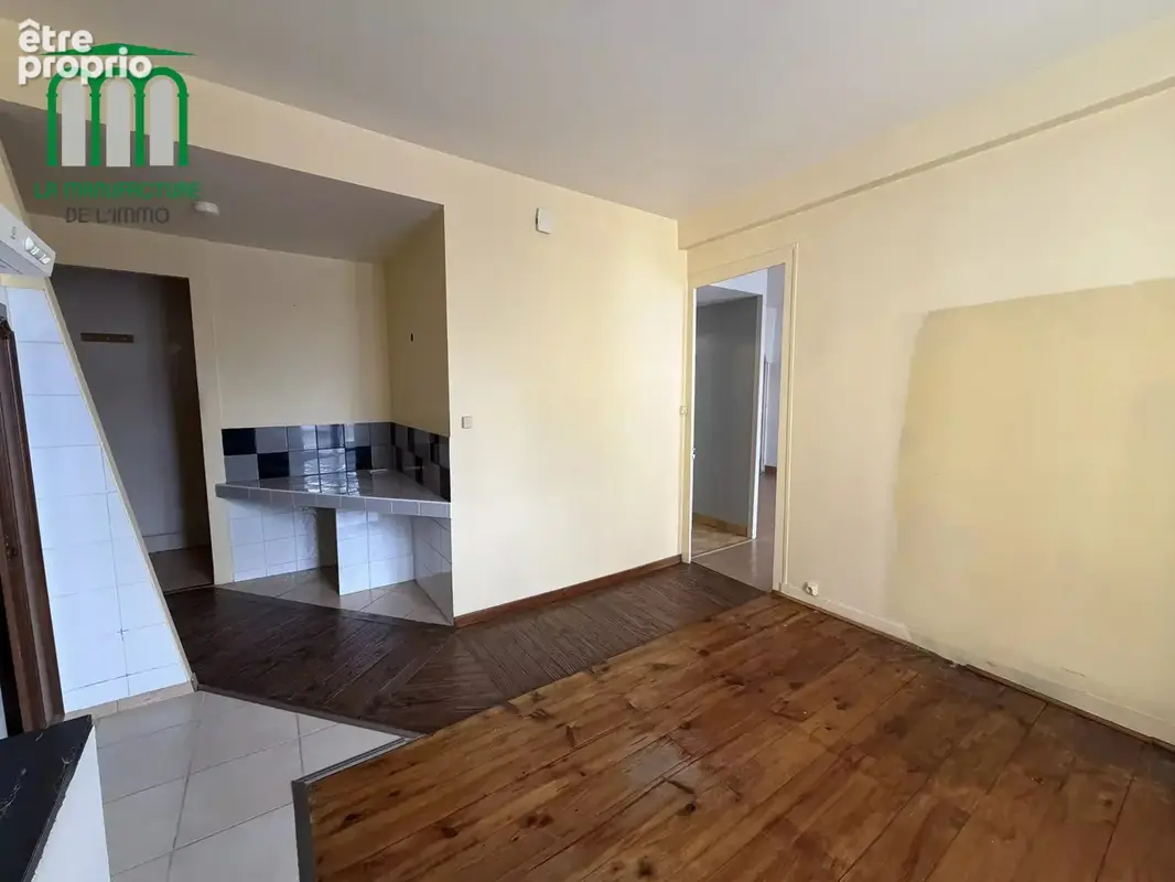 Appartement F3 - 72,58M2 - 2 Caves - Garage - Saint-Etienne/ Bergson - La Terrasse - photo 14