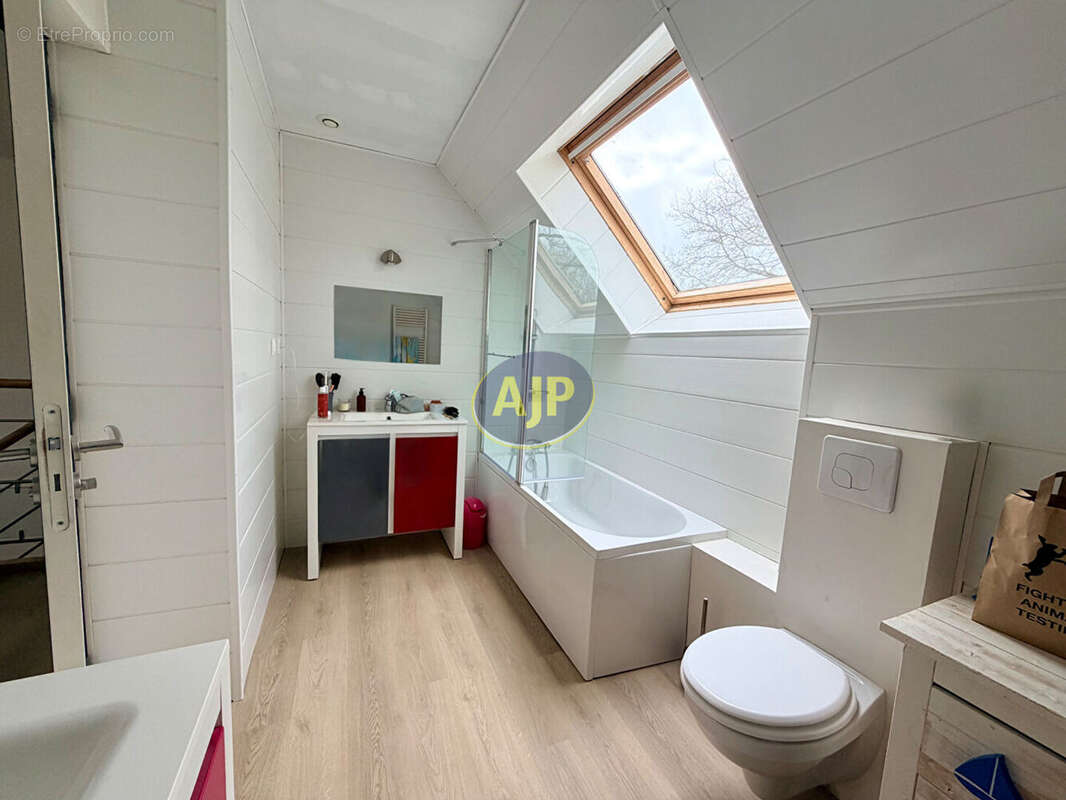 Maison à GRAND-FOUGERAY