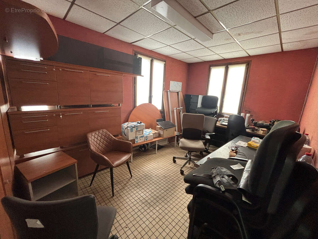 Commerce à FRIVILLE-ESCARBOTIN