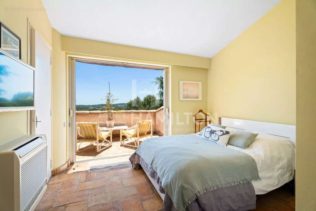 Biot villa avec vue, 4 chambres et une maison d'amis avec 2 cham - photo 9