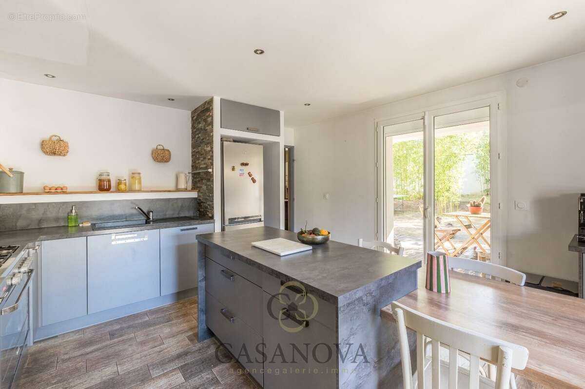 Maison à PRADES-LE-LEZ