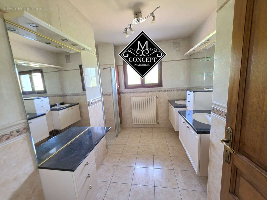 Appartement à QUINTAL