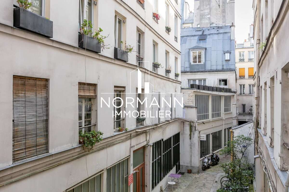 Appartement à PARIS-3E