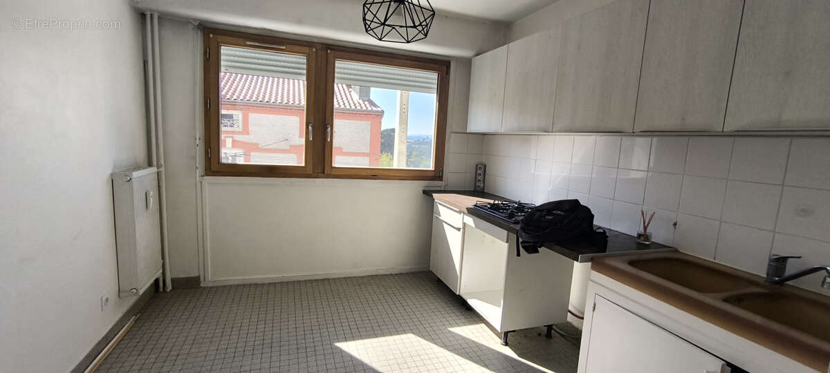 Appartement à SAINT-ETIENNE