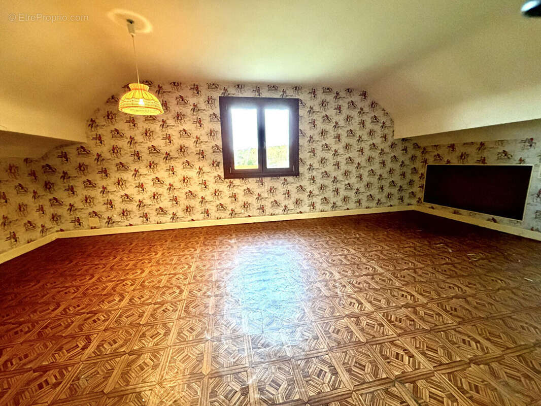 Maison à SAINT-VICTOR