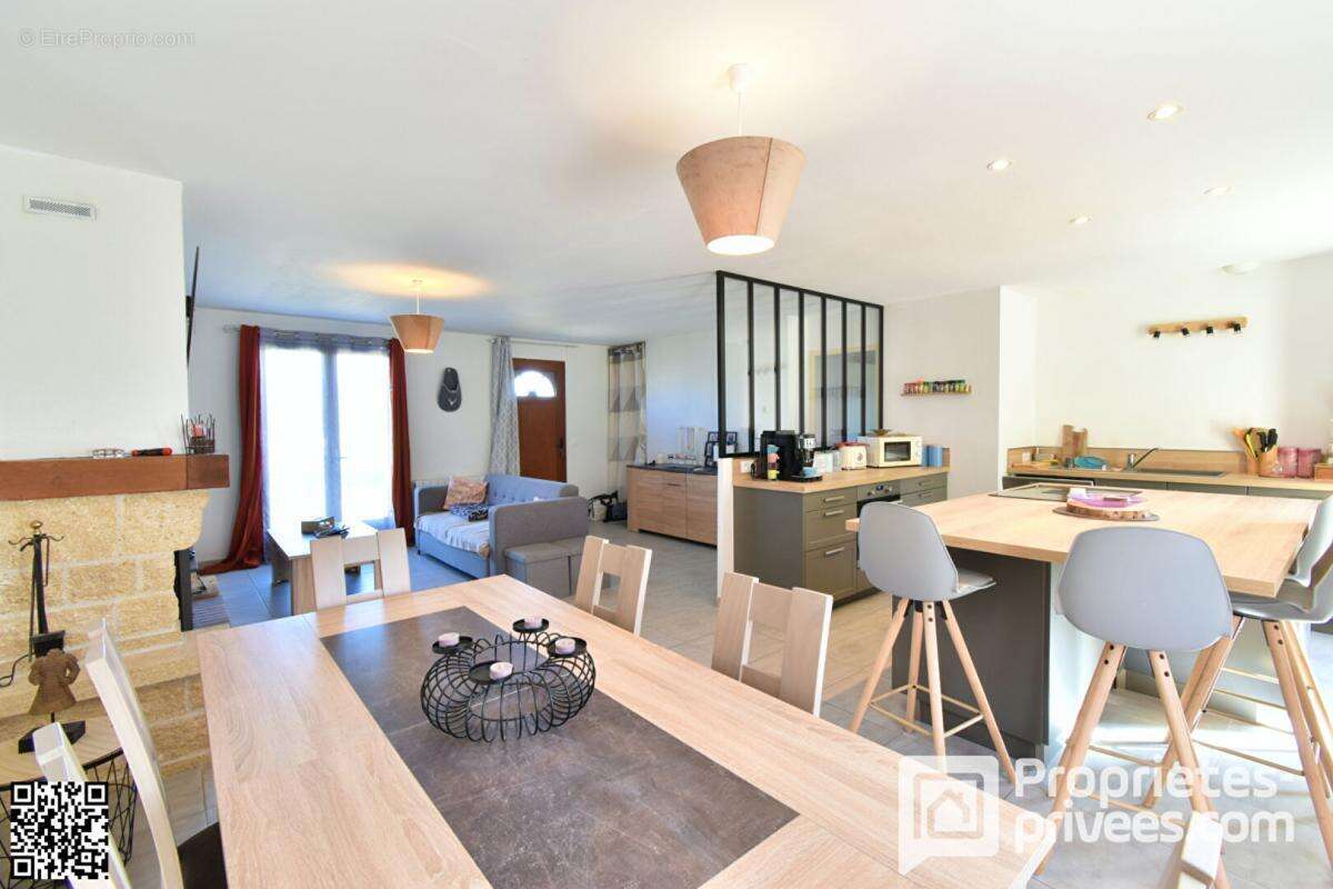 Maison à DAMPIERRE-EN-GRACAY