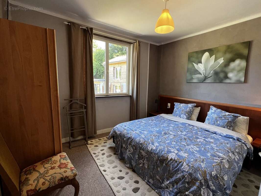 Maison à SAINT-JUNIEN