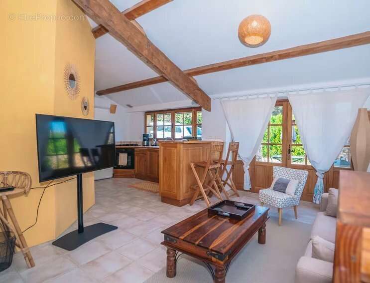 Maison à SAINT-MARTIN-D'ARDECHE