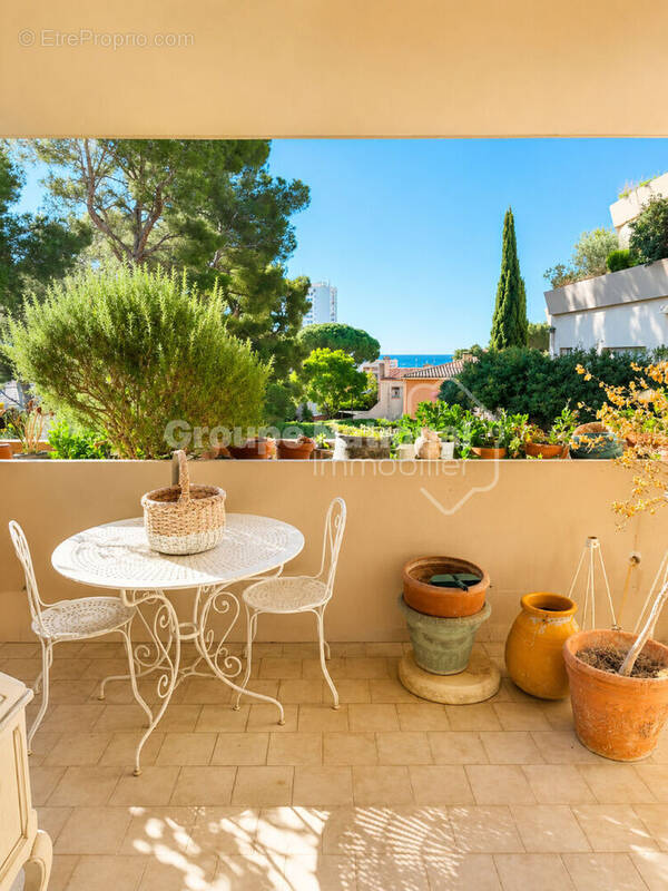 Appartement à CARRY-LE-ROUET