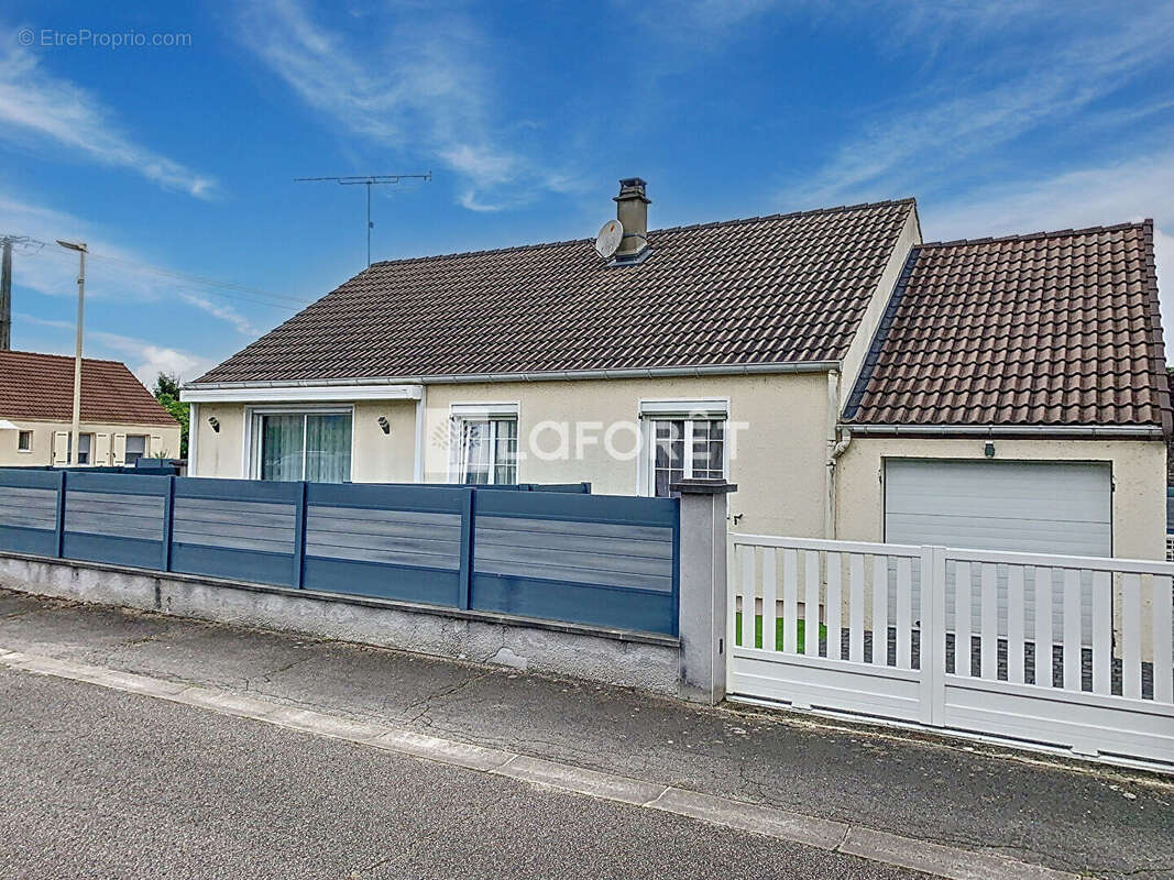 Maison à COUVROT