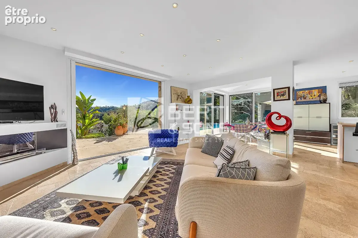 Photo Maison à Mandelieu-La-Napoule au prix de 1 495 000€