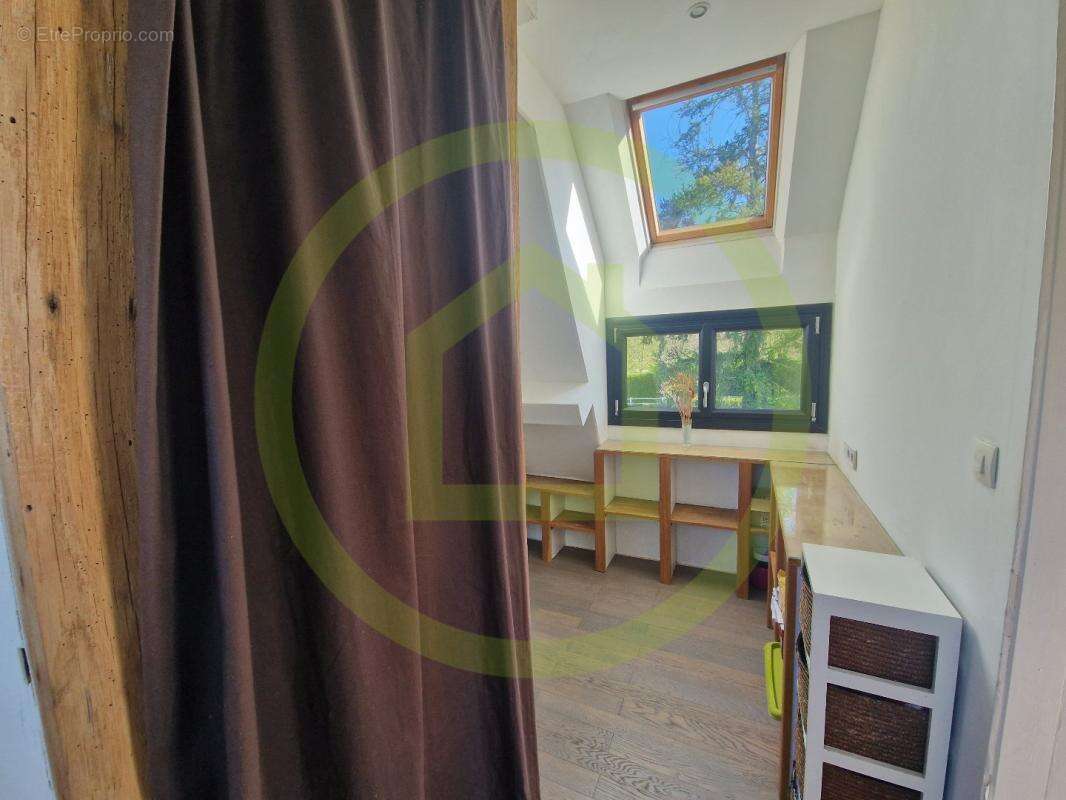 Maison à IVRY-LA-BATAILLE