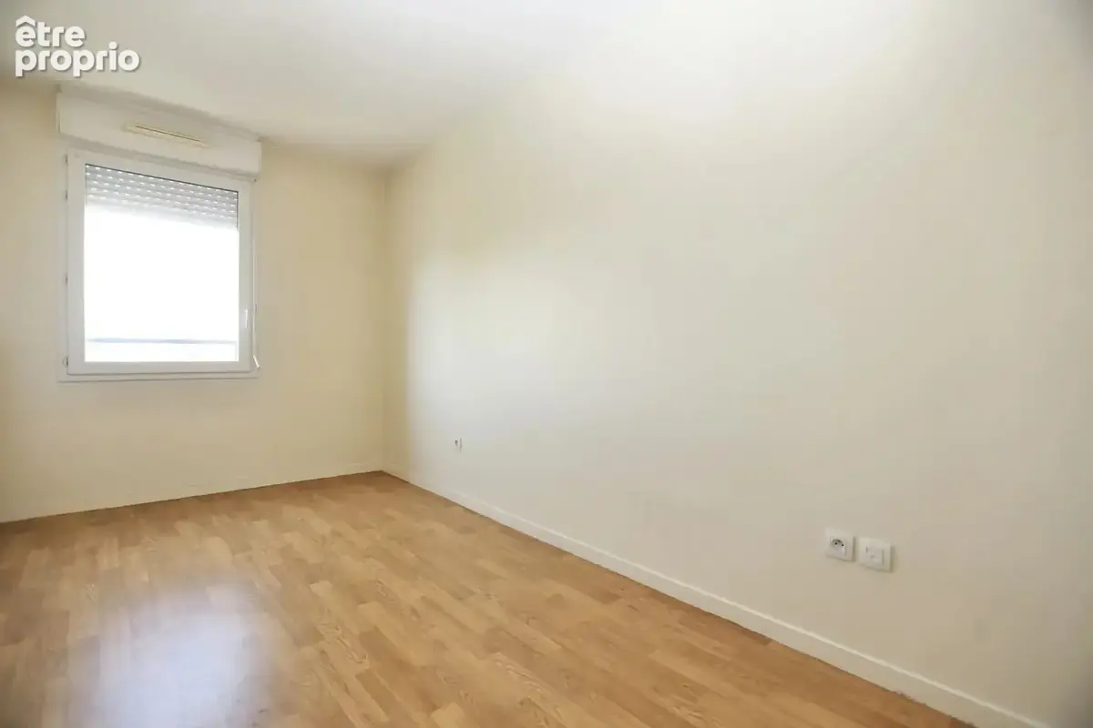 Appartement 3 pièces, Métro 11 à 12min - photo 2