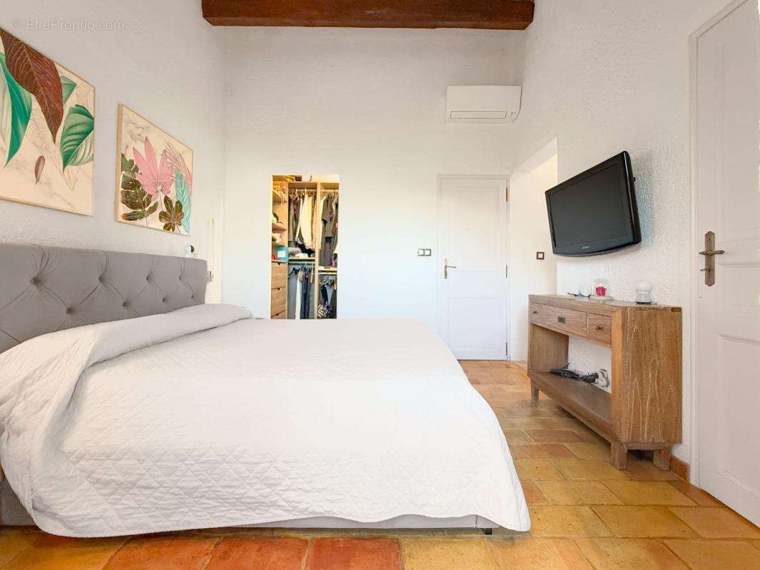 Appartement à FALICON