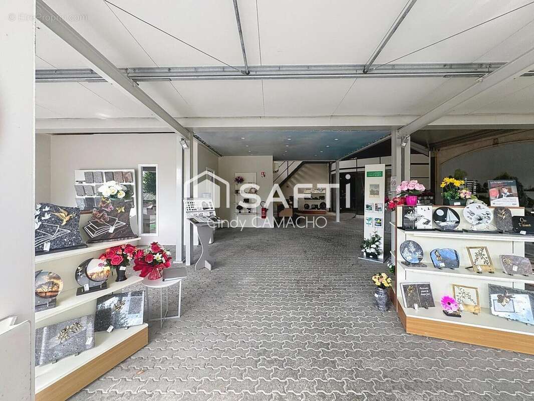 Photo 3 - Commerce à AMIENS