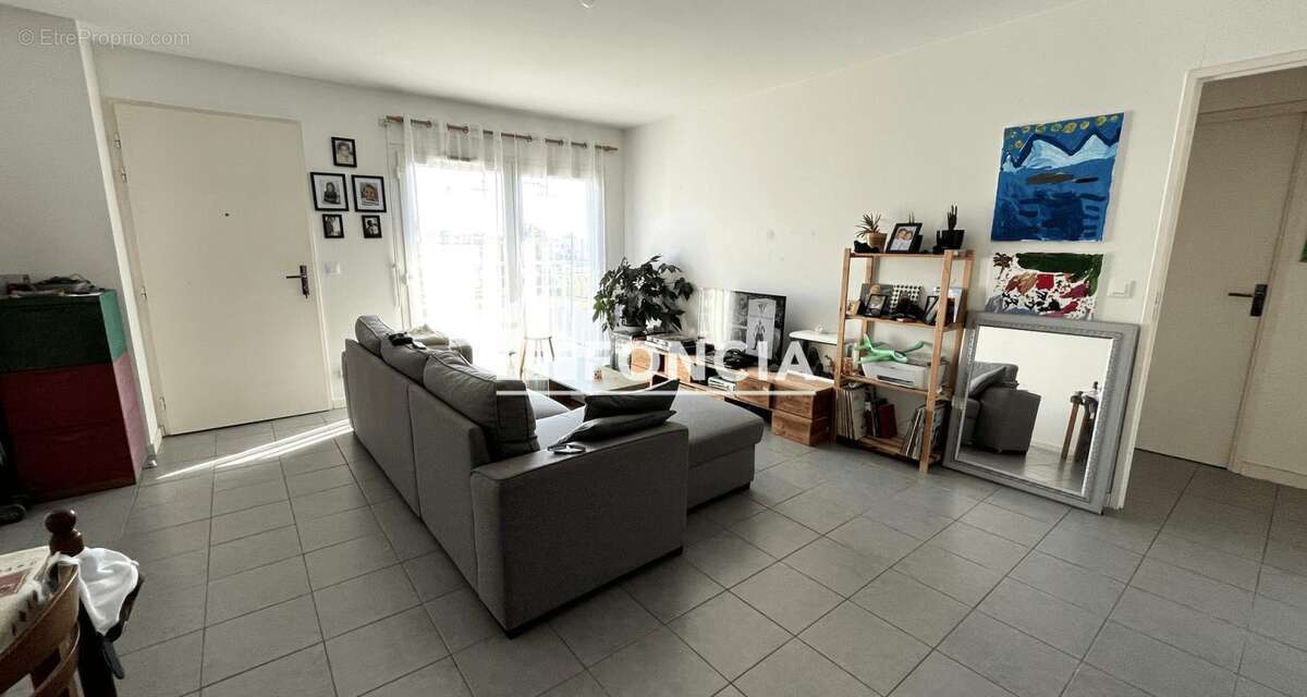 Appartement à YVRAC