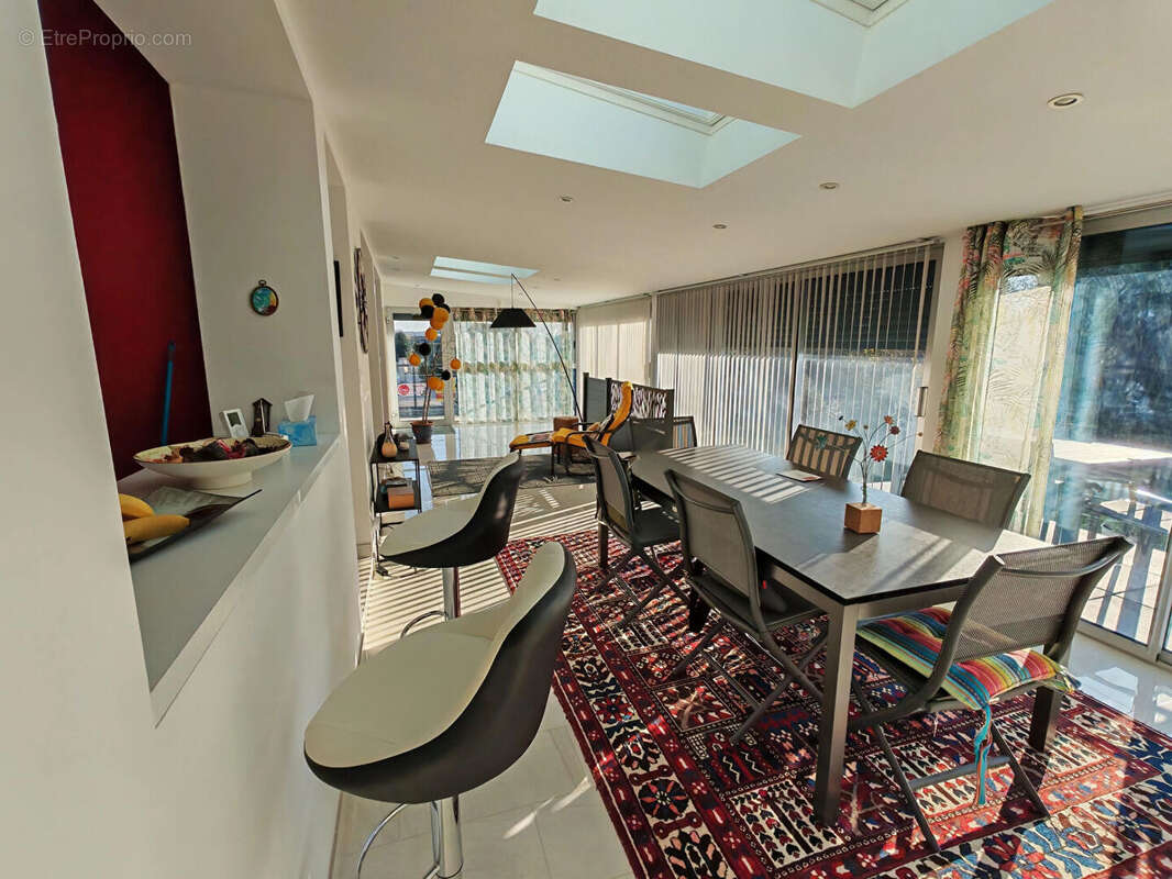 Maison à SAVIGNY-LE-SEC