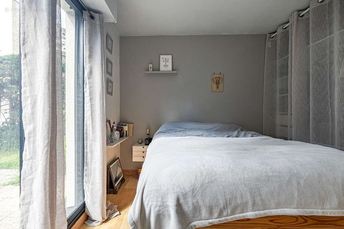 Appartement à MONTROUGE