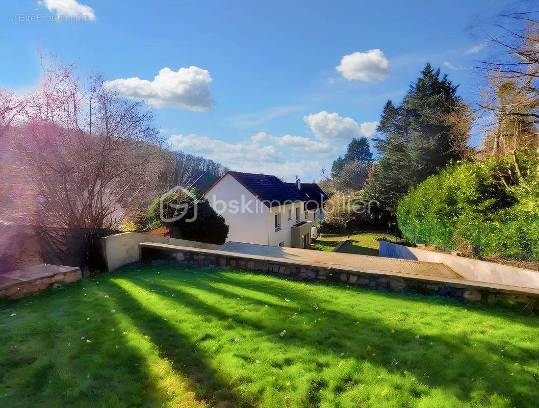 Maison à VAUX-SUR-SEINE