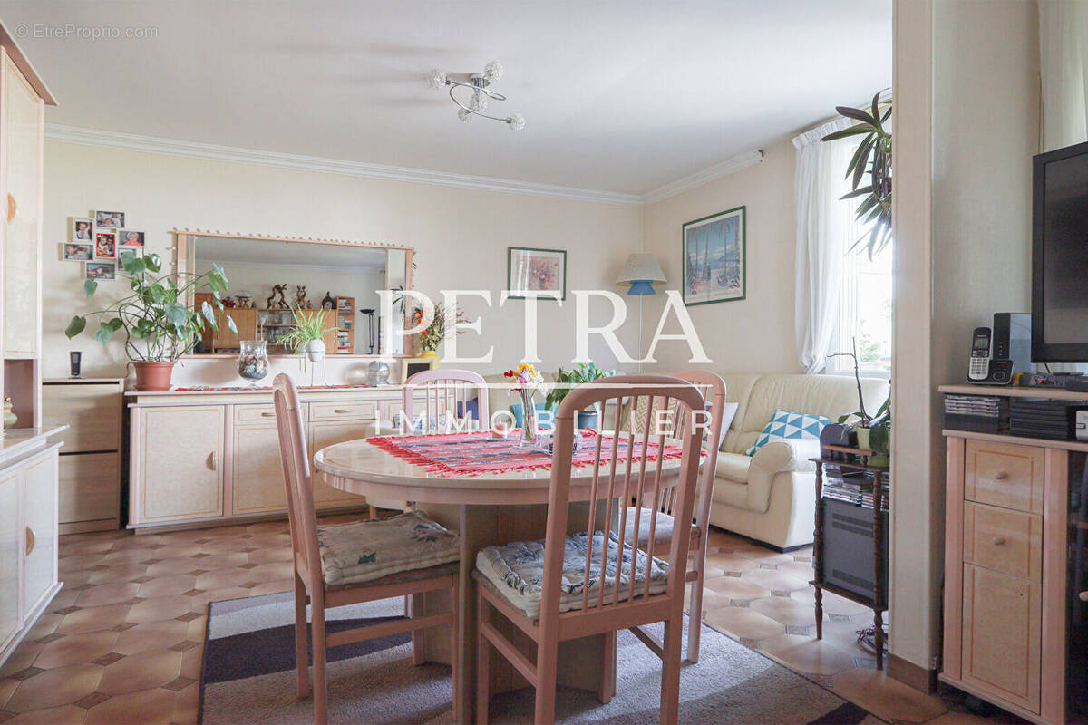 Appartement à CACHAN