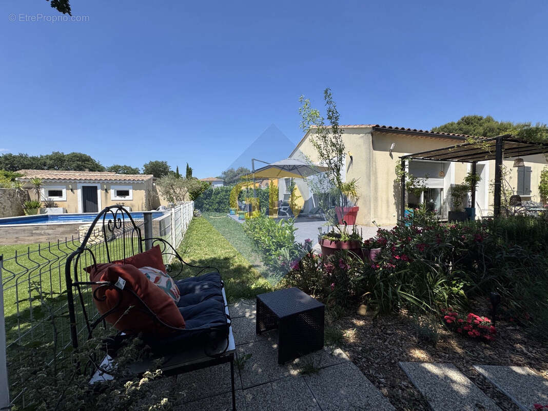 Maison à SAINT-PAUL-LES-FONTS