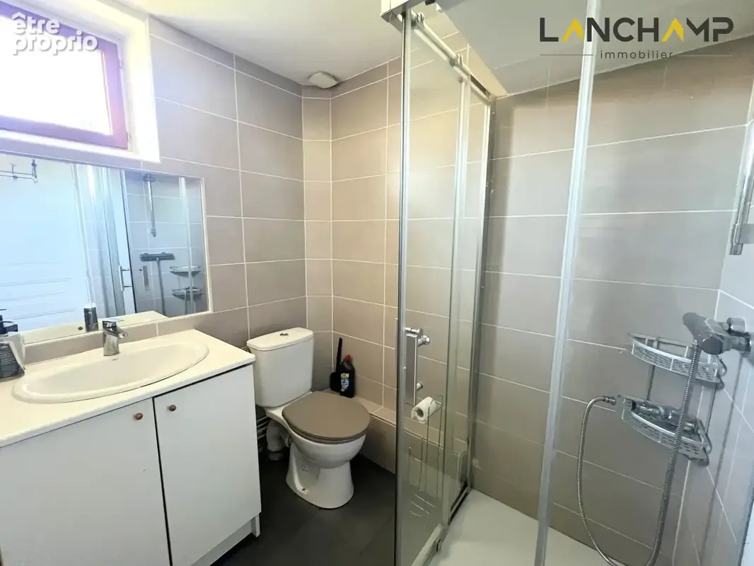 Maison de caractère de 190m2 avec jardin vue Rhône - photo 8