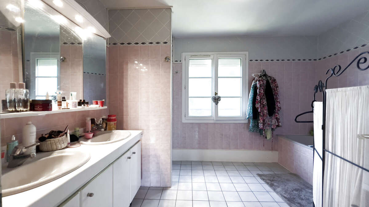 Maison à BOUTERVILLIERS