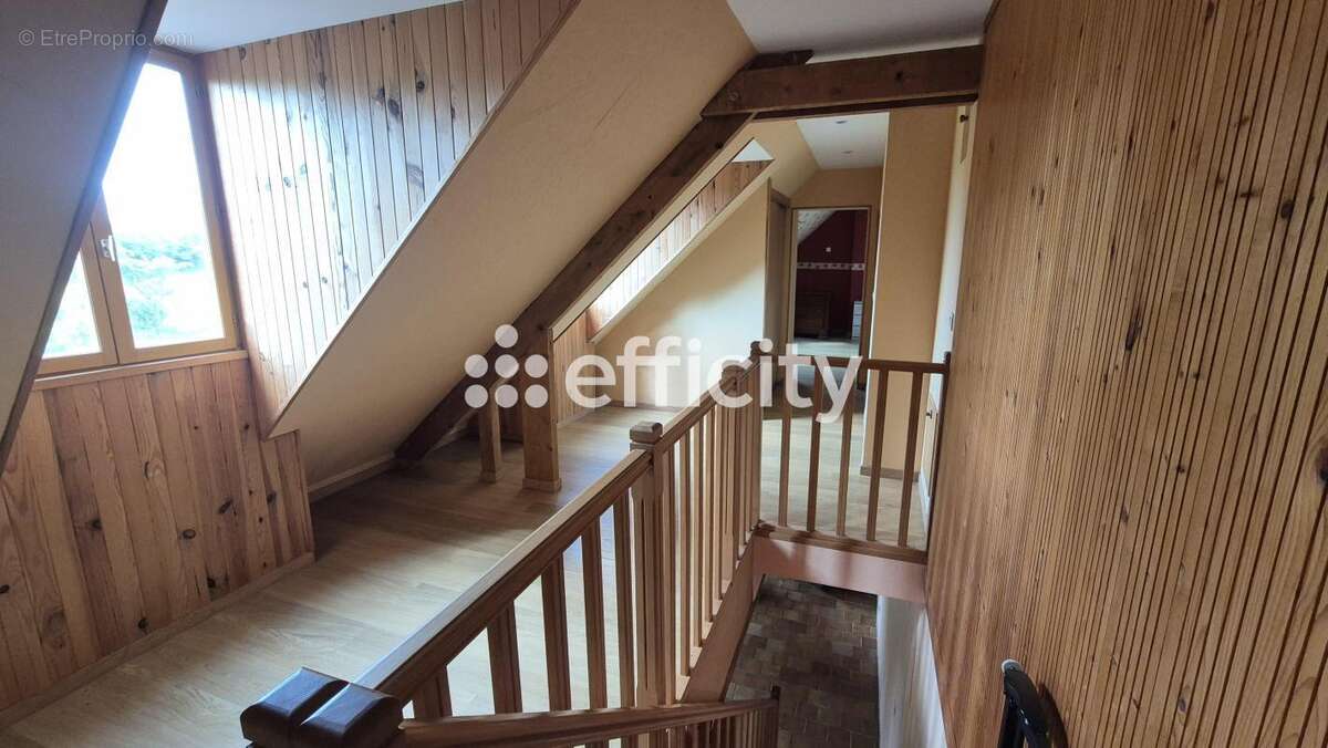 Maison 207 m² à Mandeville-En-Bessin  - photo 7