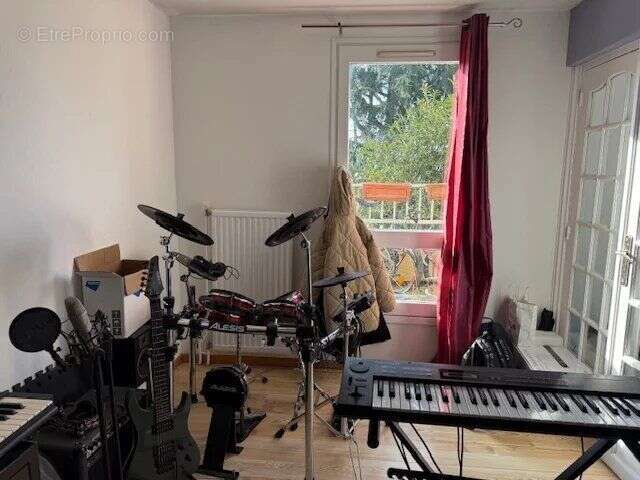 Appartement à COMBS-LA-VILLE