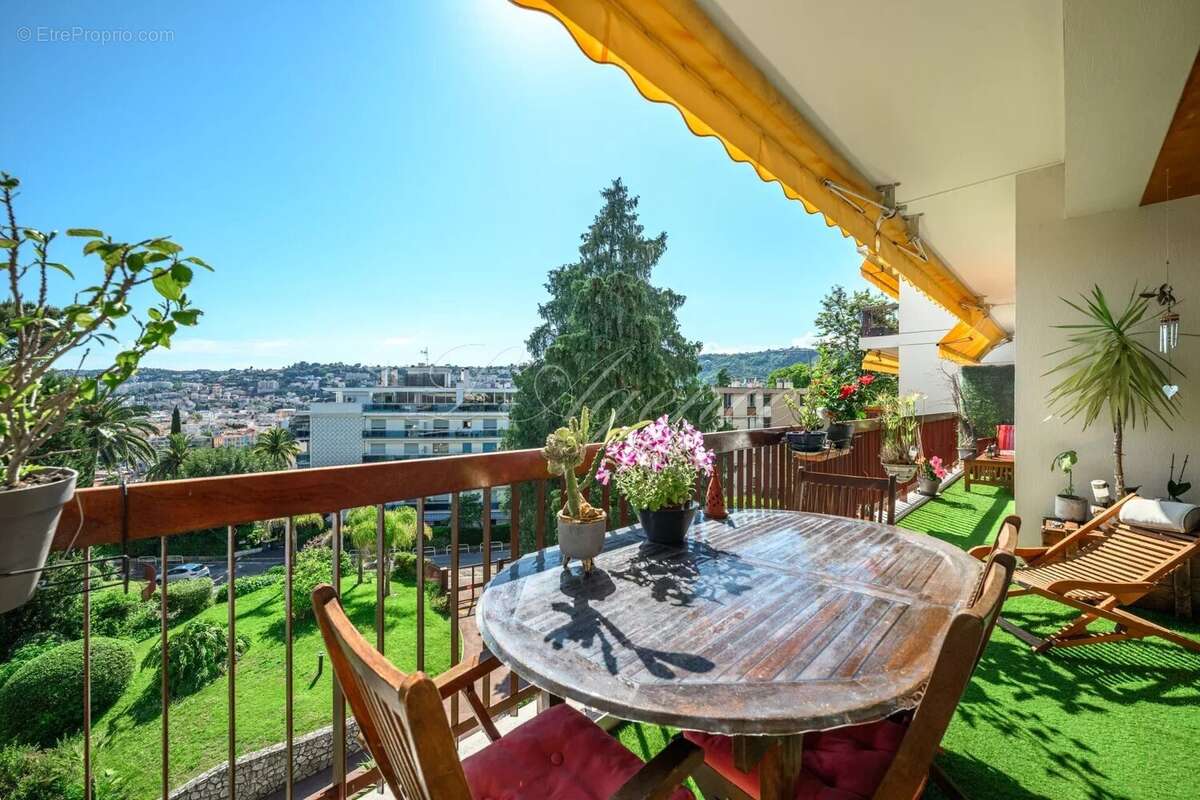 Appartement à NICE