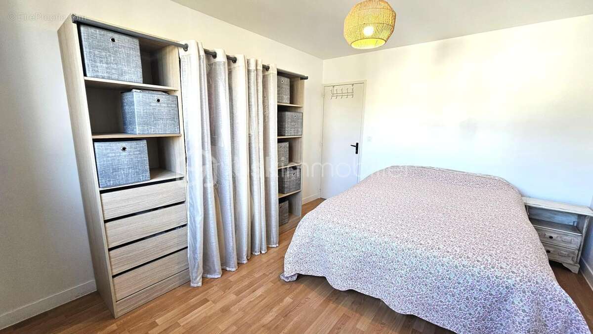 Maison à SAINT-JEAN-DE-LA-RUELLE