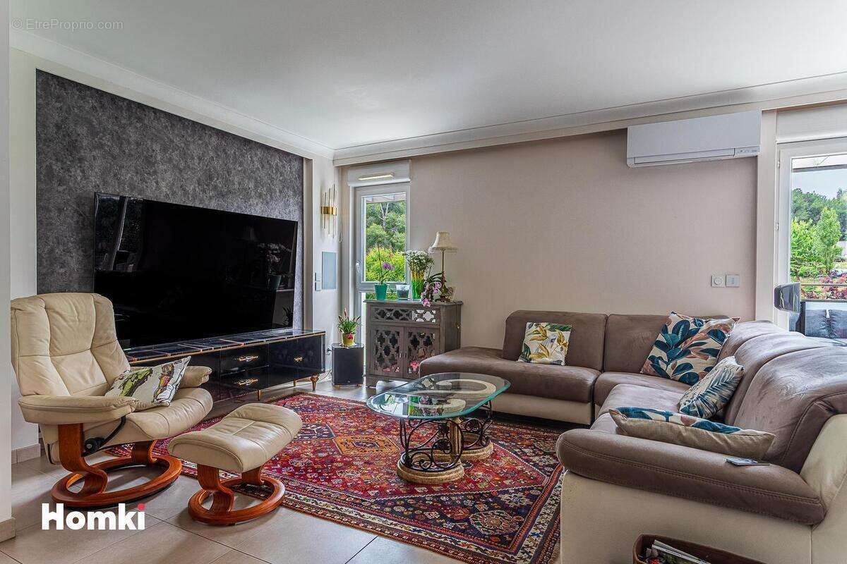 Appartement à LA VALETTE-DU-VAR