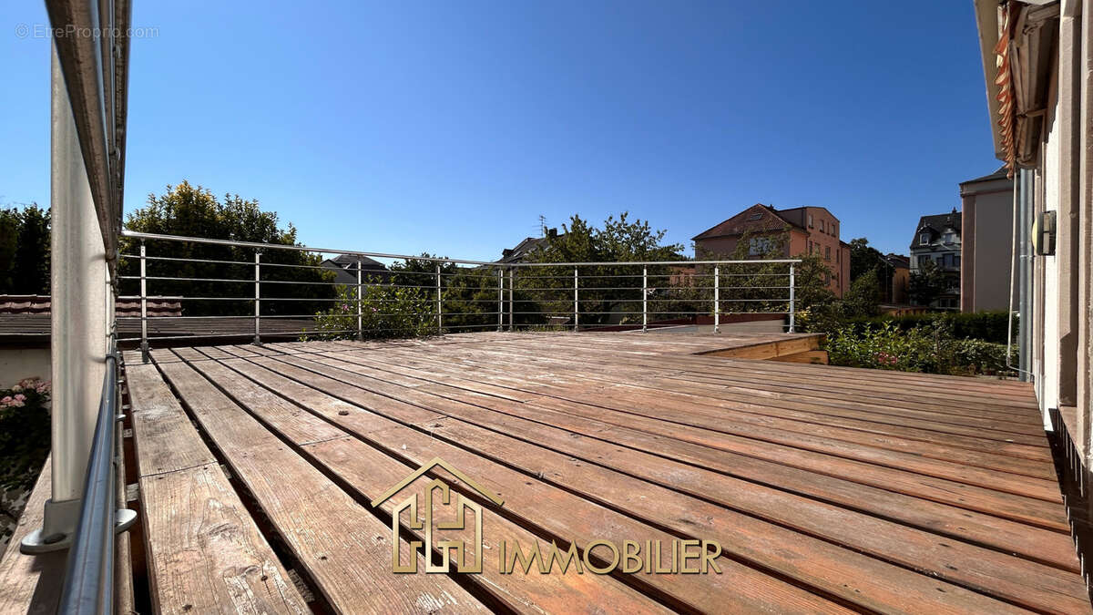 Propriété de caractère avec son jardin arboré - photo 9