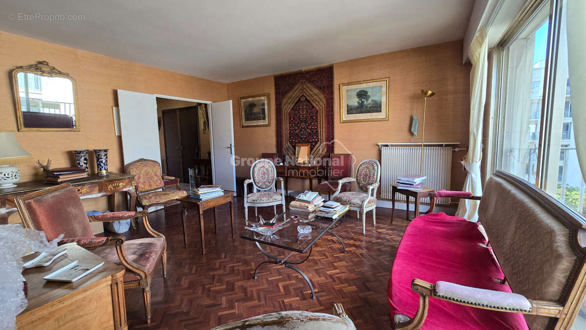 Appartement à VERSAILLES