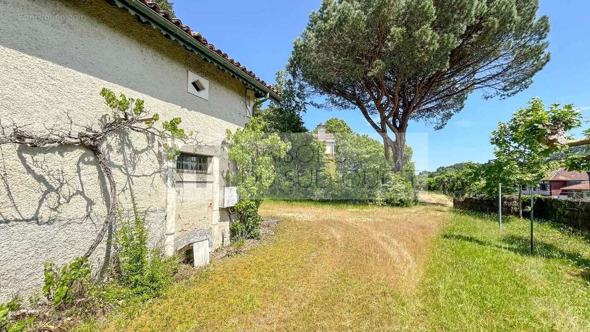 Maison à ONESSE-ET-LAHARIE