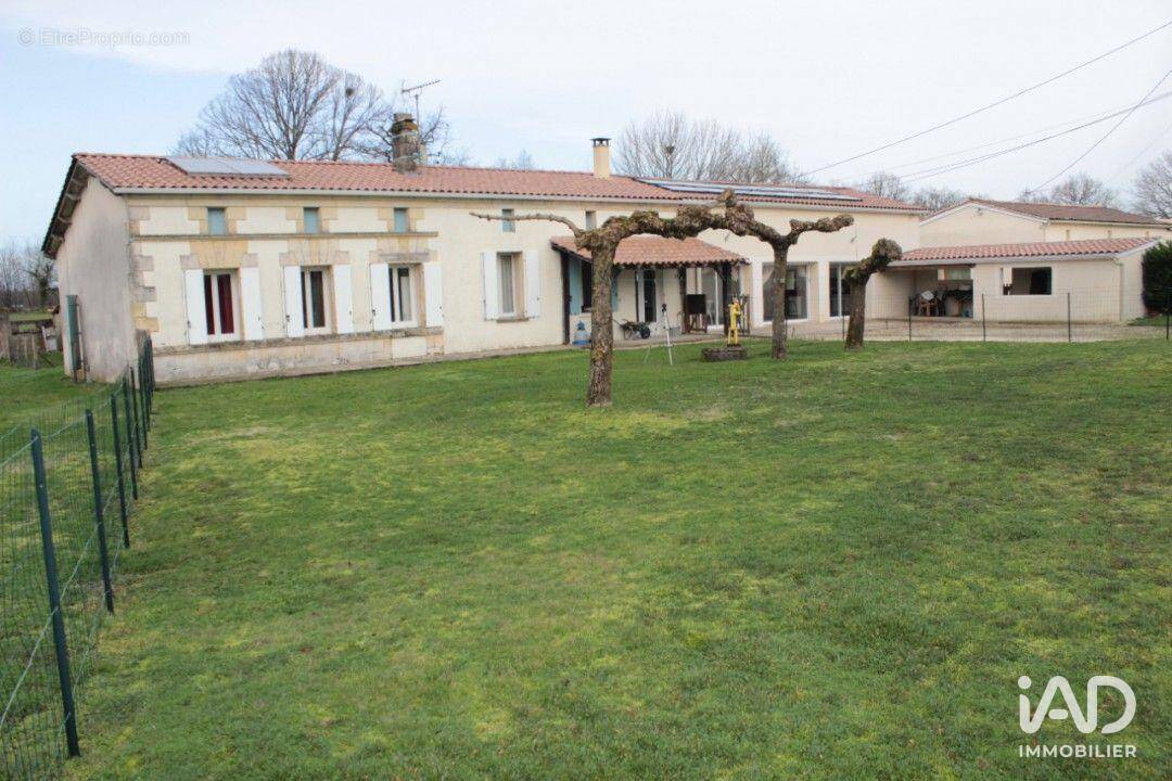 Photo 1 - Maison à DONNEZAC
