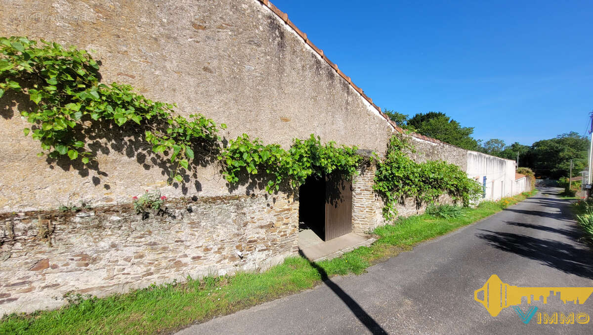 Maison à HAUTE-GOULAINE
